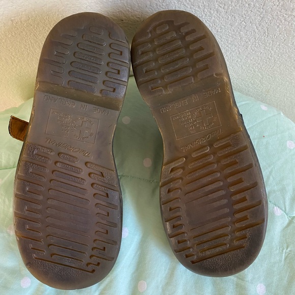 VINTAGE RARE Black Dr. Martens Mary Jane’s  Made in England Litte Girls size 2 - Picture 16 of 16